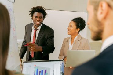 LinkedIn pour développement commercial : stratégie gagnante